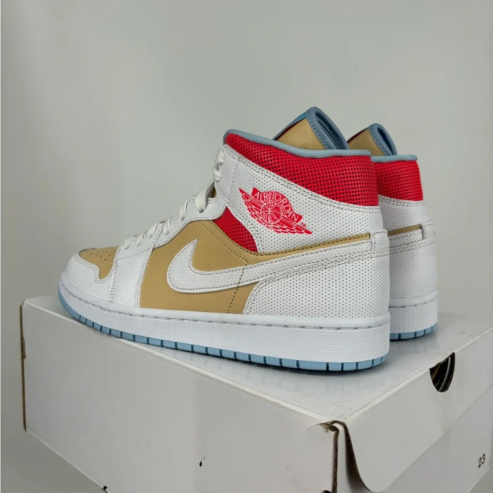 Air Jordan Women’s 1 Md se Size 11.5 - Picture 4 of 5